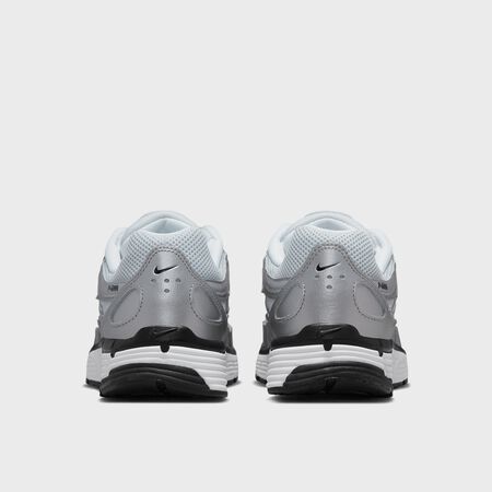 NIKE WMNS white/black/metallic silver Fashion Sneakers online at SNIPES