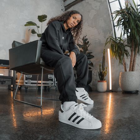 adidas Originals Superstar J Sneaker ftwr white/core black/ftwr white Back  to School Essentials online at SNIPES