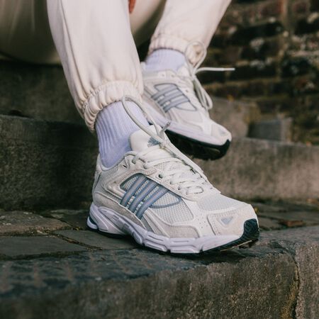 adidas Originals Response CL W Sneaker white Response CL online at SNIPES